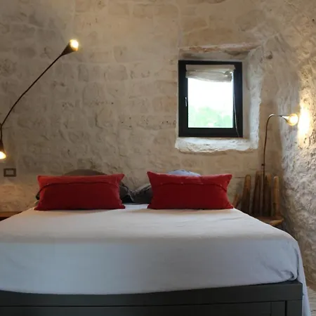 Ostuni,trullo Fiabesco Con Piscina