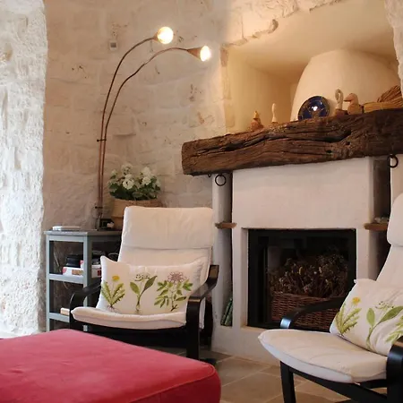 Ostuni,trullo Fiabesco Con Piscina Apartment