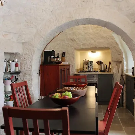 Apartment Ostuni,trullo Fiabesco Con Piscina Ostuni
